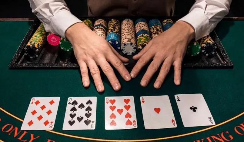 Tìm hiểu các thuật ngữ trong poker chuẩn xác và chi tiết 4 Thuật ngữ poker về giải đấu